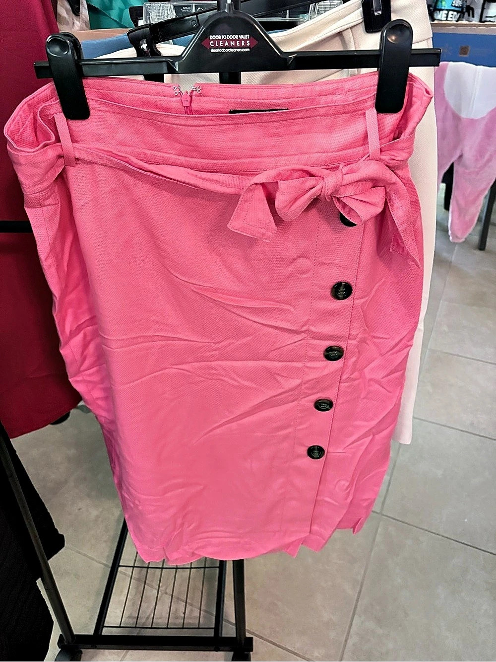 Ann Taylor Women's Pencil Skirt in Pink Size 12